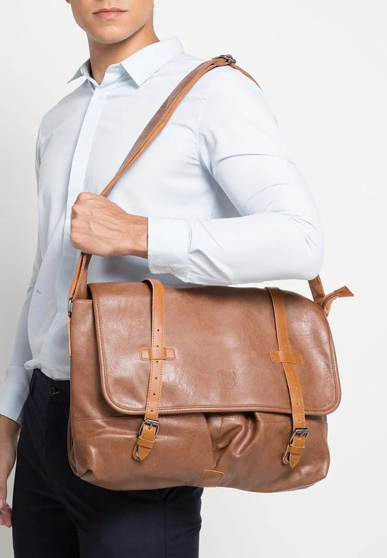 Distressed Leather Nomad Messenger Bag - Camel